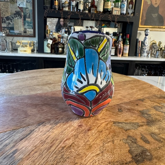 Mexican Talavera Pottery for Citrus juice, Syrup, Creamer Hand Painted & Signed - Picture 6 of 8